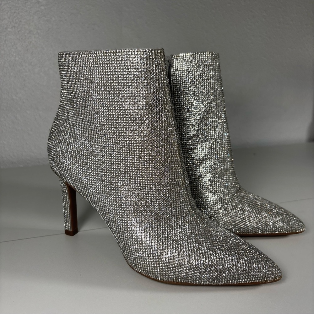 Giani Binni rhinestone Silver Ankle Boots size 6.5 new no box